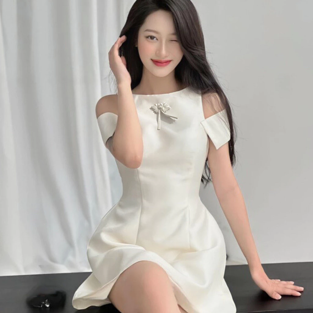 Đầm dự tiệc dáng xòe chữ A hở vai cut-out phối nơ sang trọng phong cách tiểu thư thanh lịch
